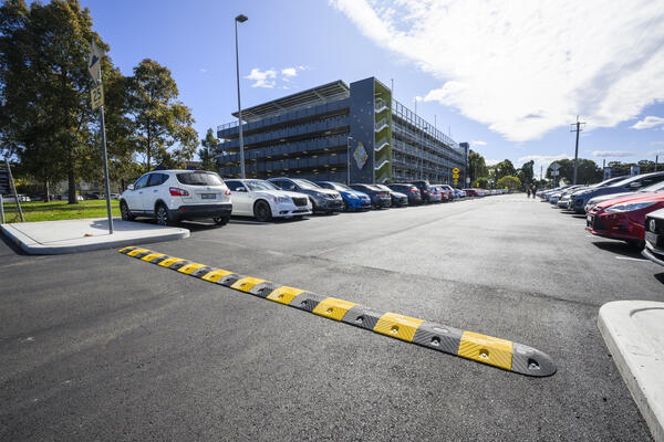 Image of the external commuter car park at Warwick Farm Station