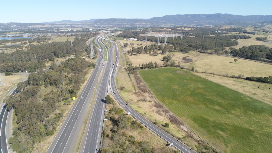 Dapto exit ramp in Yallah facing south
