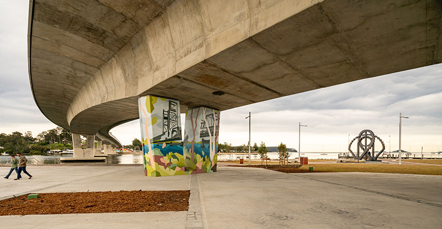 Southern foreshore with mural and sculpture