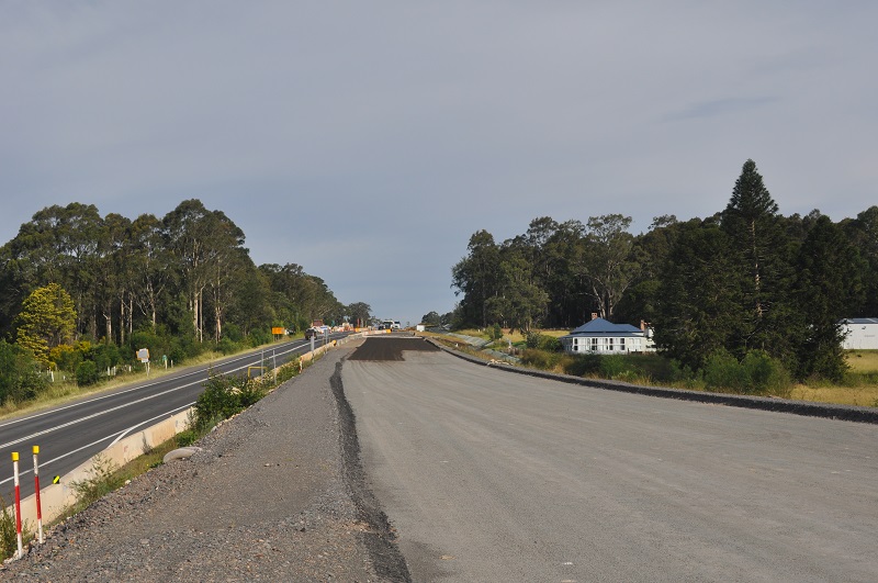 Looking south from Abernethys Lane to Bomaderry straight