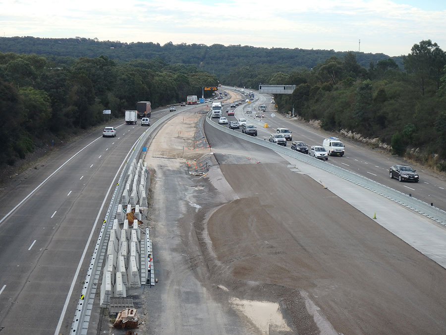 View of M1 upgrade northbound from Reeves St overpass - June 2019