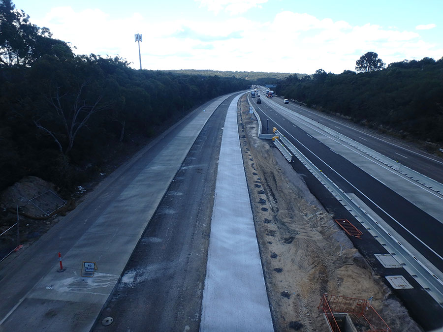View of M1 upgrade new pavement northbound from Reeves St overpass - August 2019