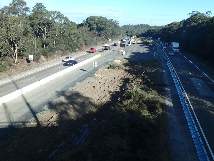 View of M1 upgrade southbound from Reeves St overpass - June 2018