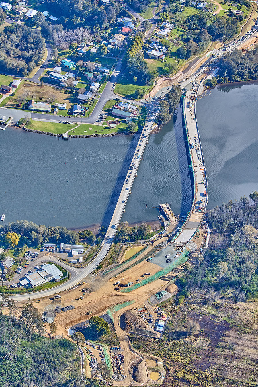 There is still lots of earthworks needed to connect the new bridge to the Kings Highway