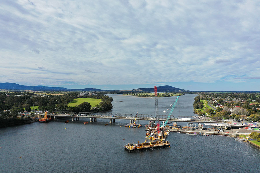 Nowra Bridge looking east