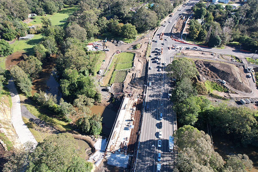 Bomaderry Creek Bridge wideing work