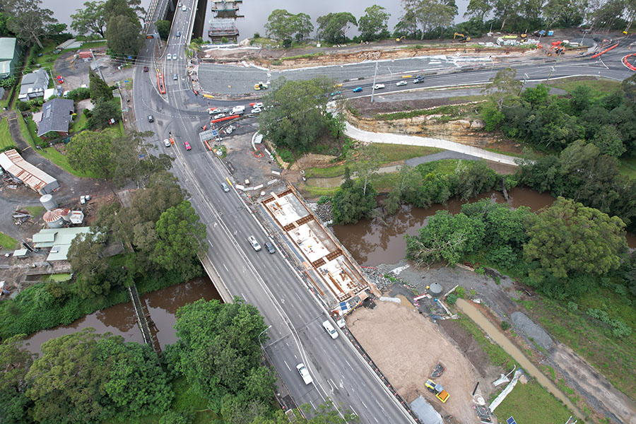 Bomaderry Creek bridge widening work