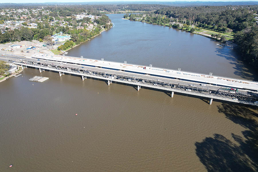Nowra Bridge project looking west over the Shoalhaven River