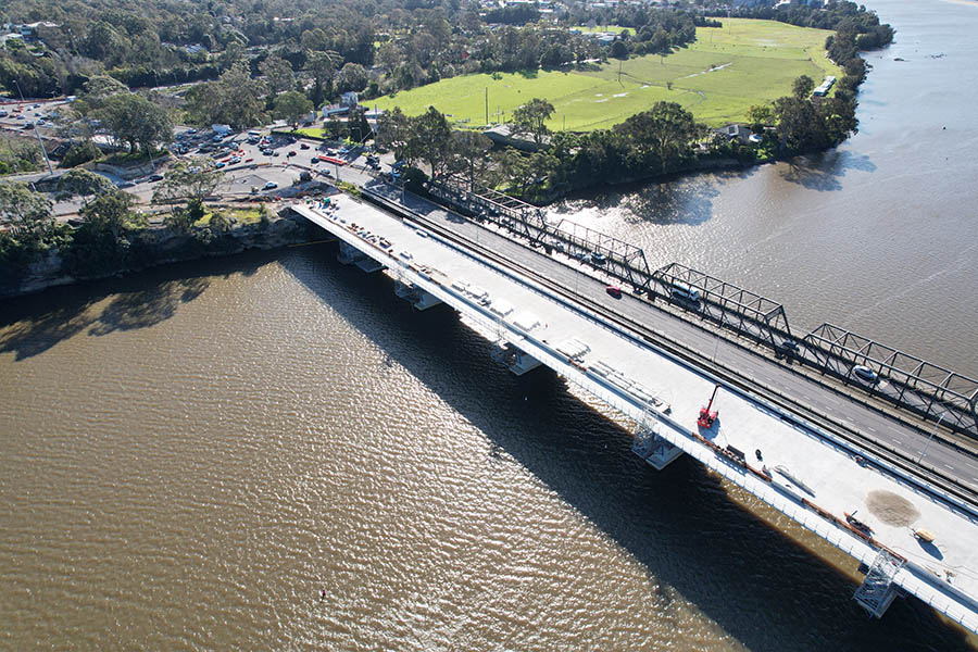 Progress on the new Nowra Bridge