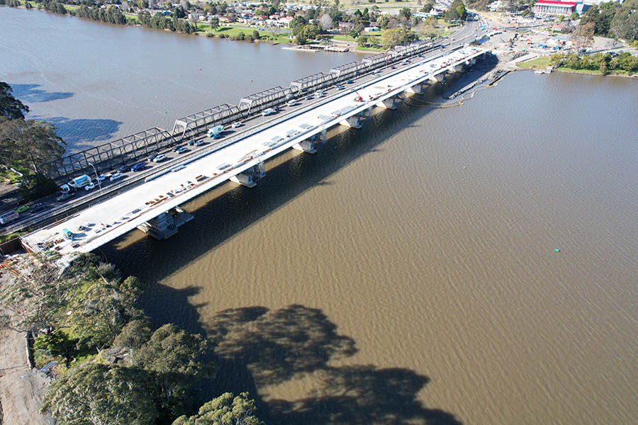 Progress on the new Nowra Bridge