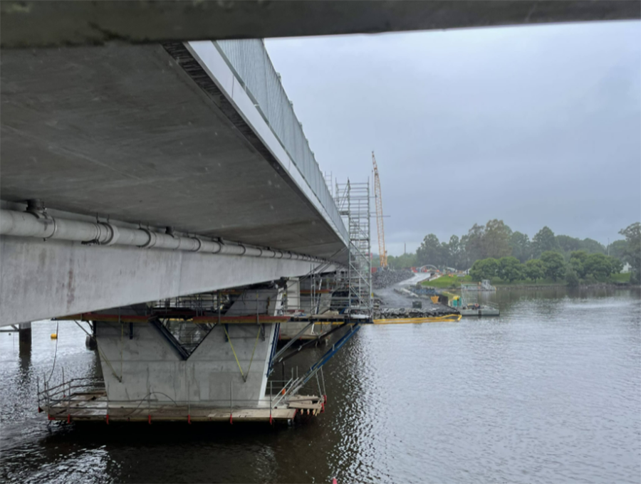 Under new Nowra bridge looking south