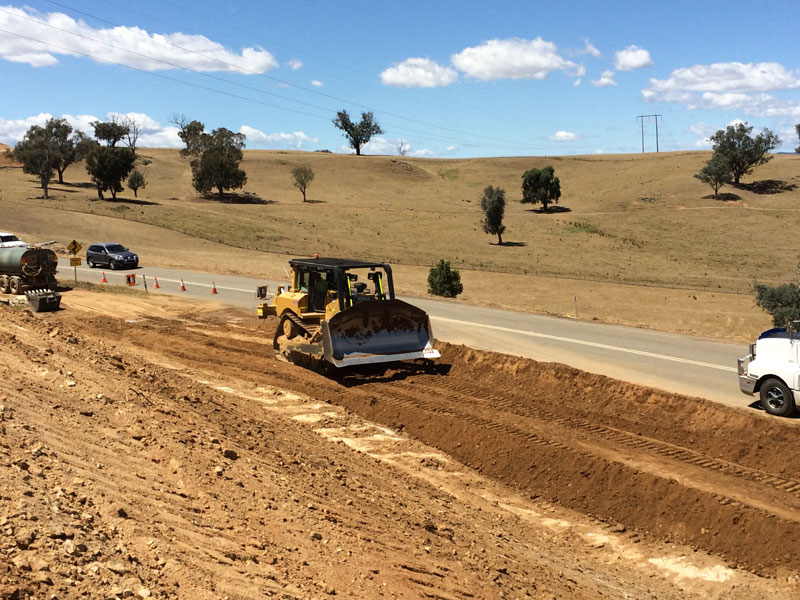 Road earthworks during stage one work between Sandy Creek and Lake Hume Village