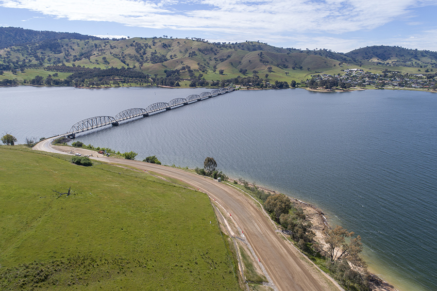 Construction works during stage two work between Lake Hume Village and Bethanga Bridge