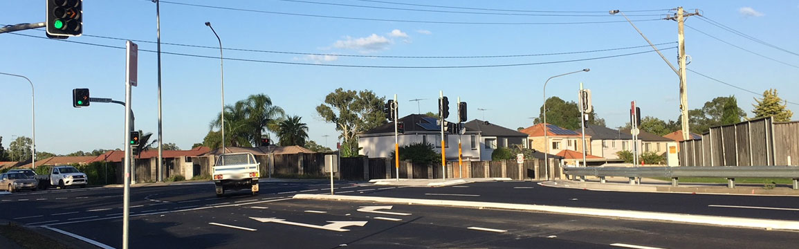 Intersection Luxford Road and Rooty Hill Road North, Oakhurst