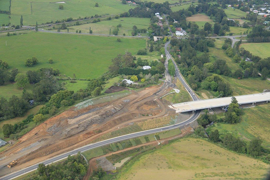 Earthworks underway for the off load ramp to Berry and new highway lanes - October 2016