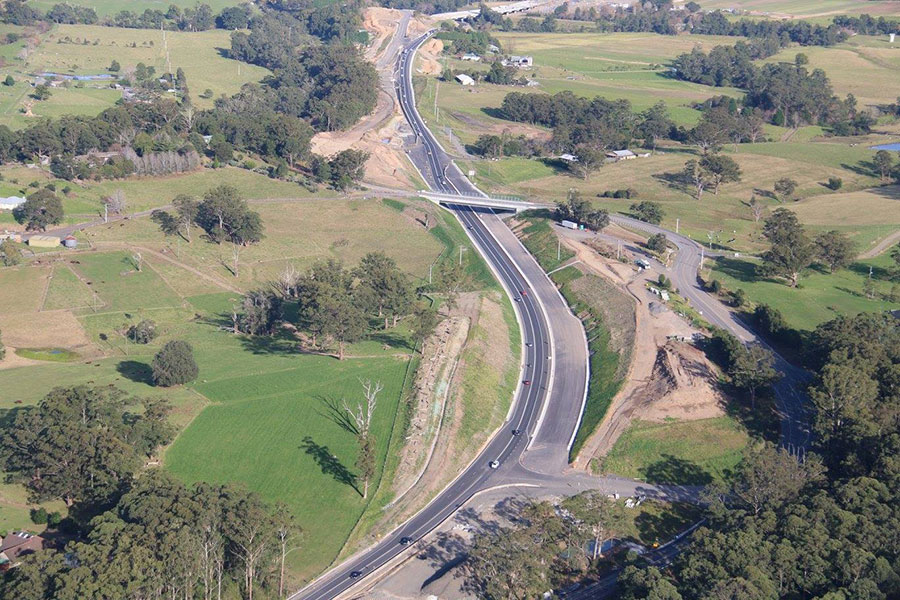Looking west at the new highway near Tindalls Lane bridge - June 2016