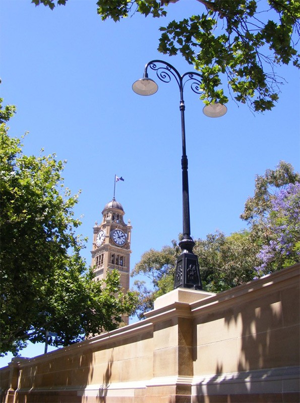 Central Station: Sandstone and historic lamp conservation works at Central Station complete October 2016.