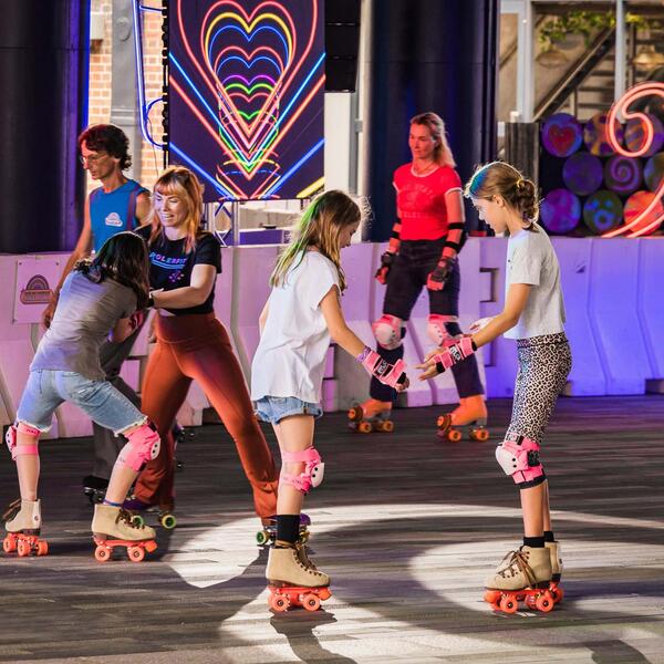 Darling Harbour Rollerama Learn to Skate Class 2022