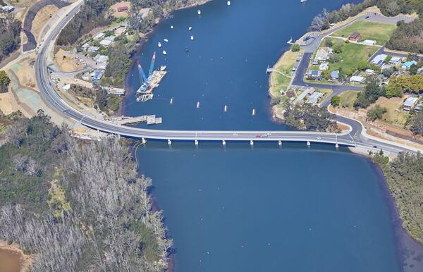 Nelligen Bridge looking south