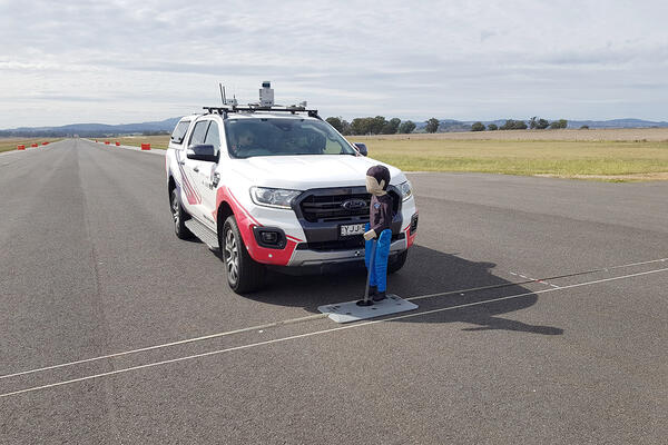 Autonomous driving system testing with pedestrian child