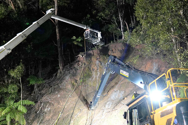 Moss Vale Road repair work - Drilling soil nails - Site 22