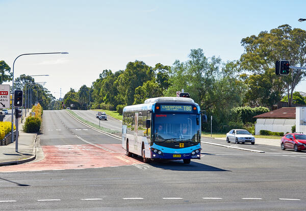 T80 bus at traffic light